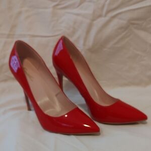 Genshuo Glossy Scarlet Heels